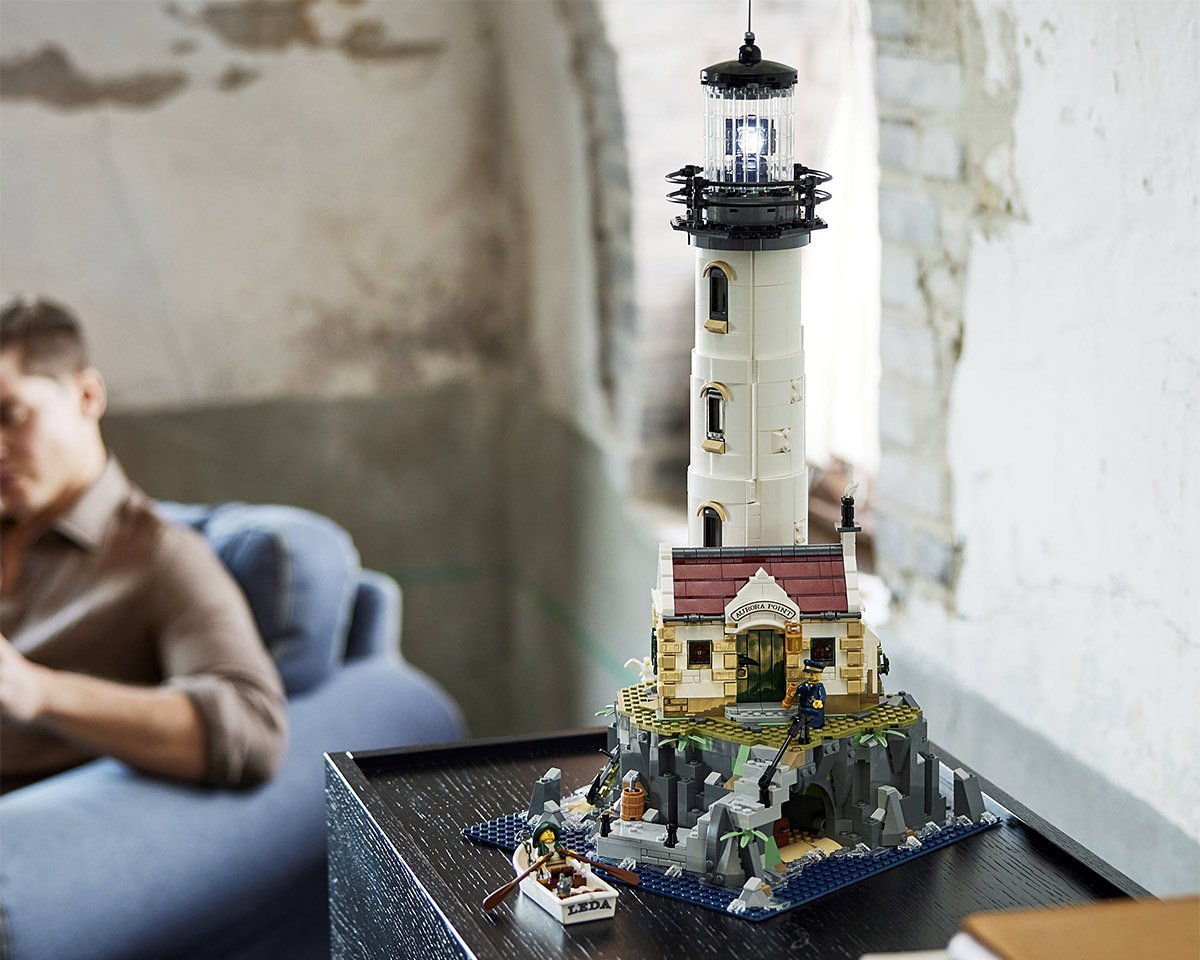 LEGO Ideas Lighthouse is Equipped with a Real Rotating Light