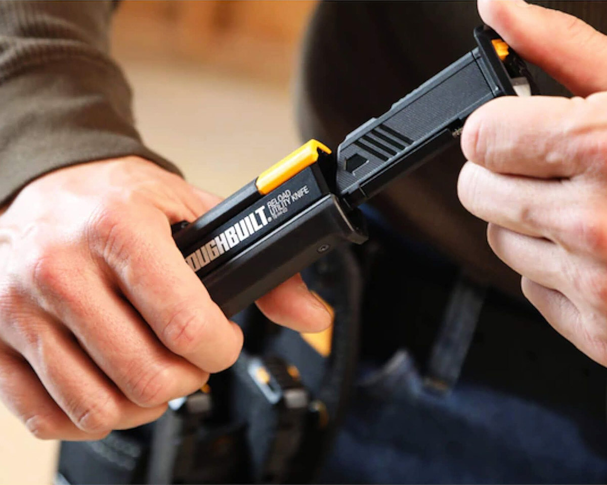 The Reload Utility Knife from Toughbuilt Holds its Blades in a Magazine