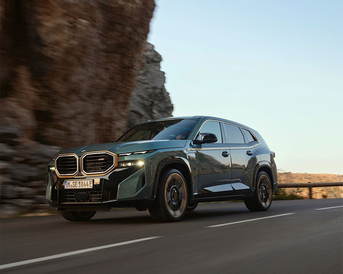 BMW XM is a Crazy Fast Hybrid SUV with a Controversial Grille Design