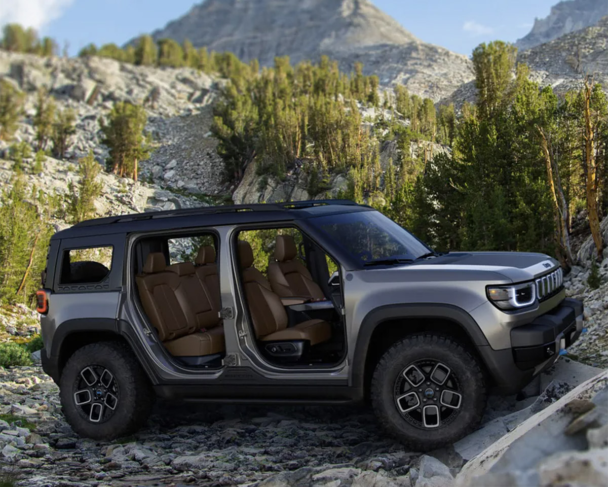 JEEP Recon Electric is a Wrangler Inspired SUV for the Outdoors