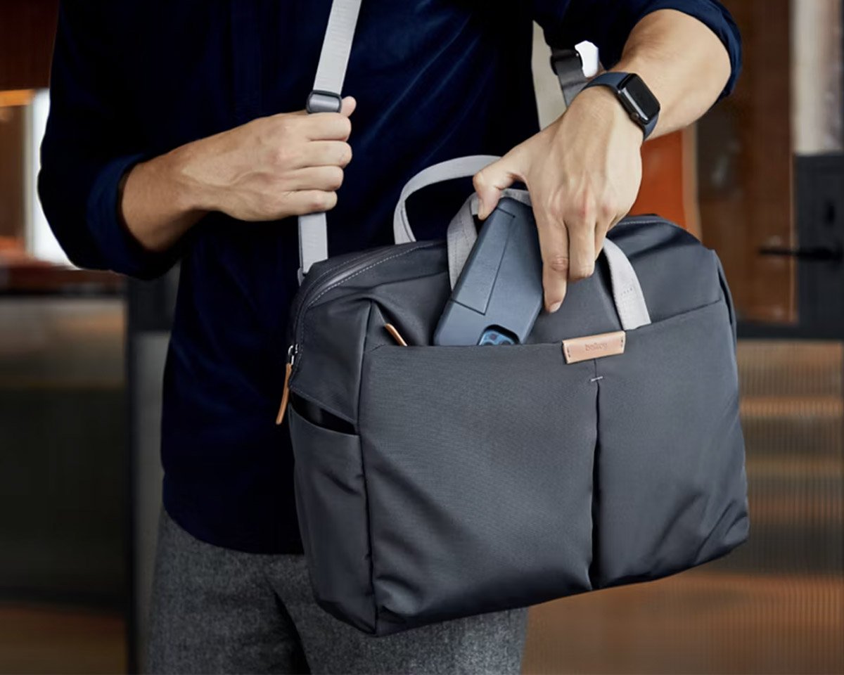 13 Best Briefcases for Men in 2023: Sleek, Dependable Bags From Bellroy,  Filson, & Tumi