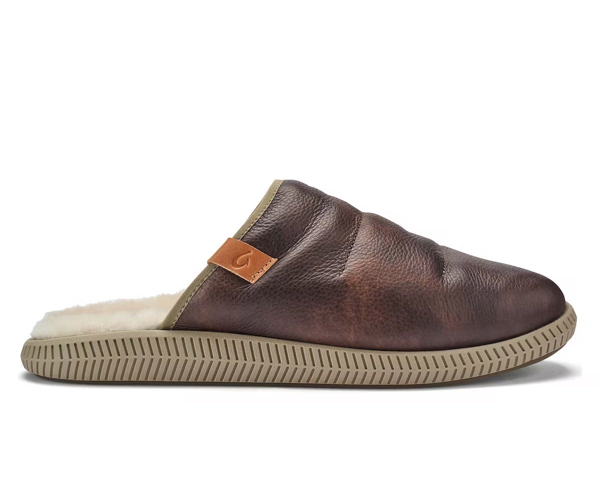 OluKai’s Mua ‘Ili are Outdoor Slippers with Sneaker-like Support