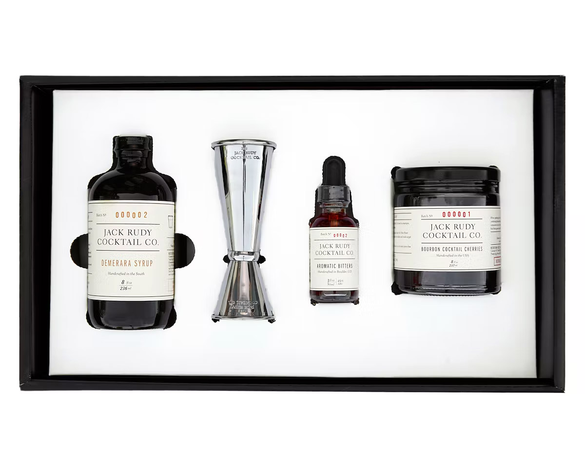 This Well-curated Kit Lets You Build the Perfect Old Fashioned