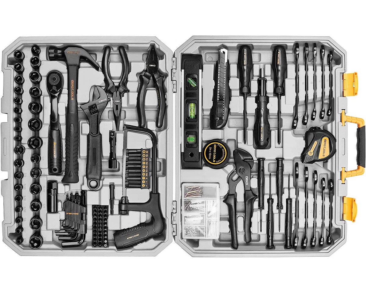 10 Best Basic Tool Sets for DIY Jobs Around the House | WERD