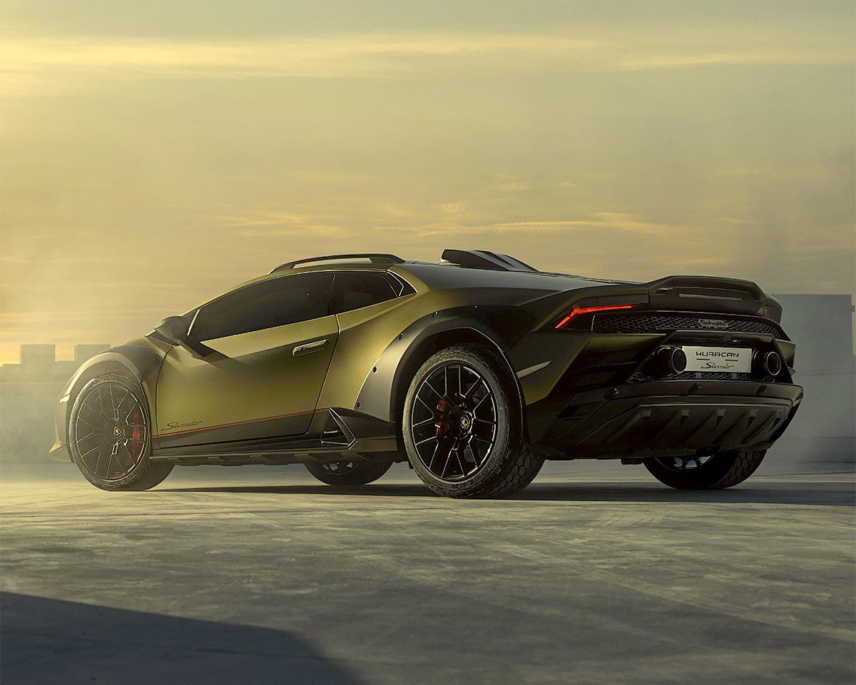 Lamborghini Huracán Sterrato V10 is the Ultimate Off-road Racer