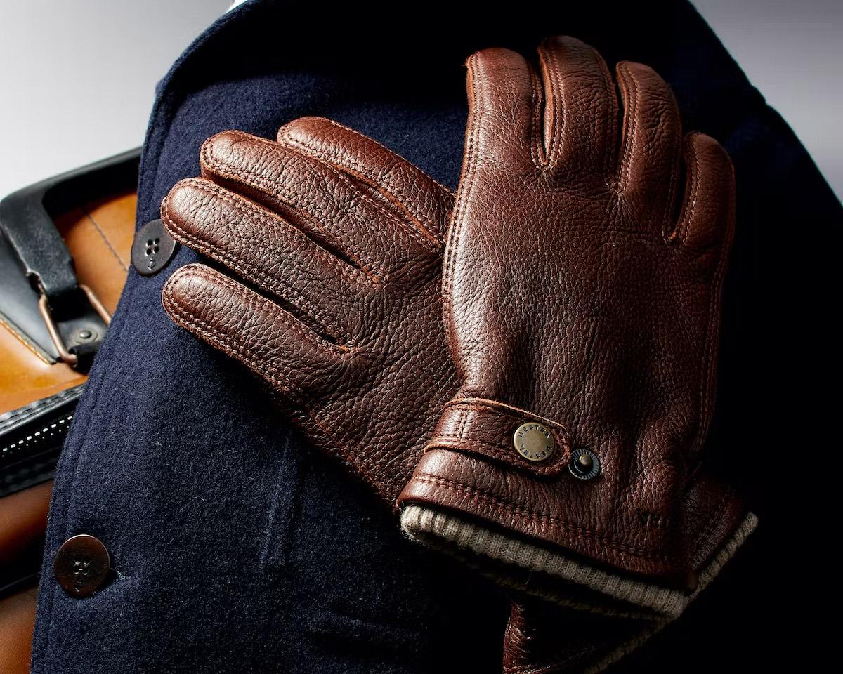 Legendary Hestra Gloves, Sewn from Elk Leather and Lined with Fleece