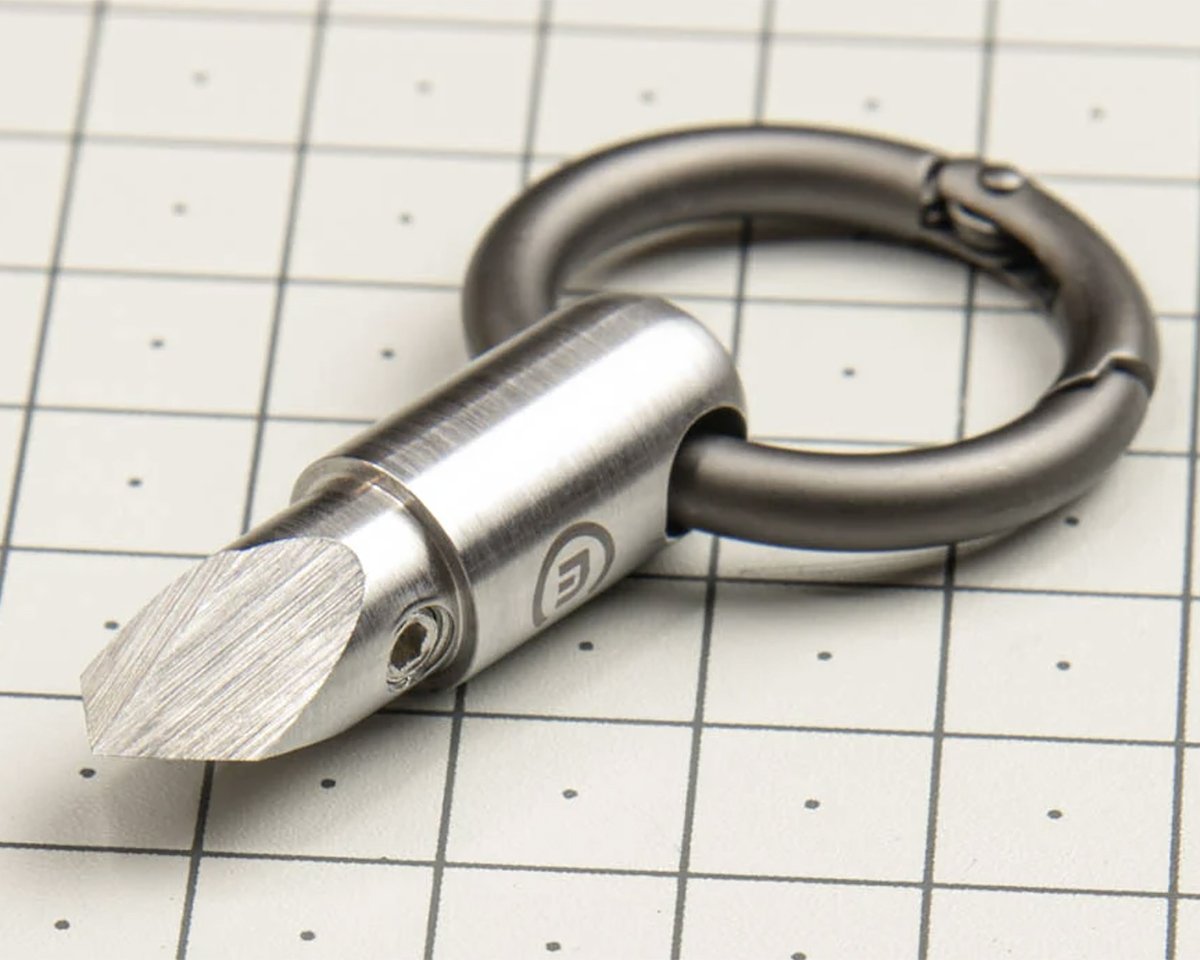 Microblade Pill XL is a Tiny EDC Cutting Tool