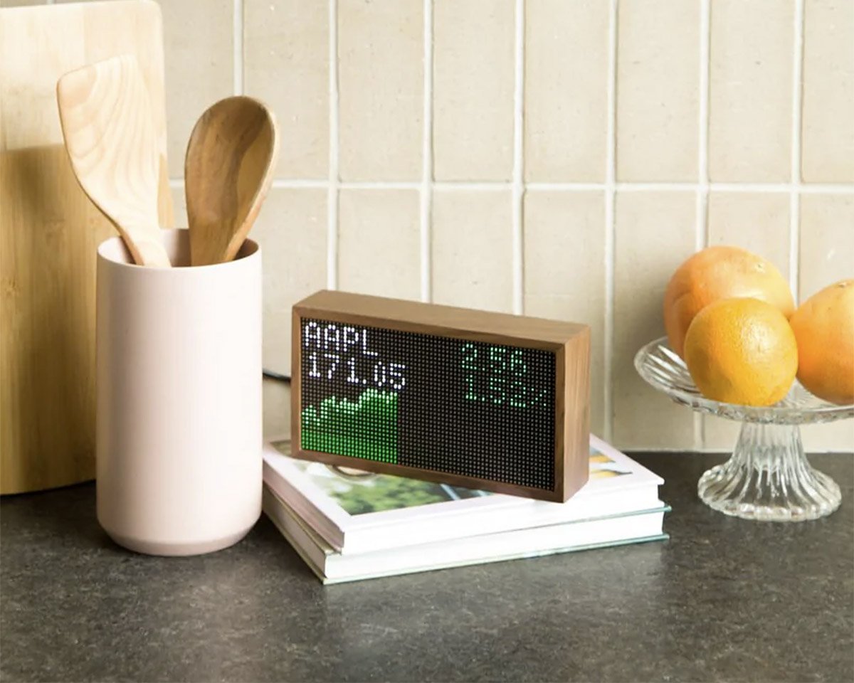 Tidbyt Uses Customizable Apps to Display Information on its Pixelized Display