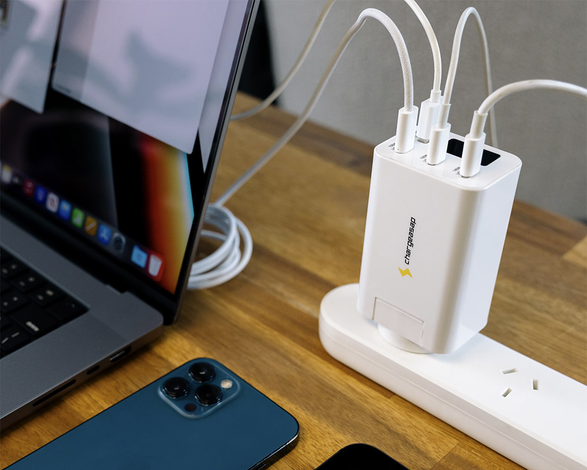 The Small & Mighty Zeus Can Charge Three MacBooks at the Same Time