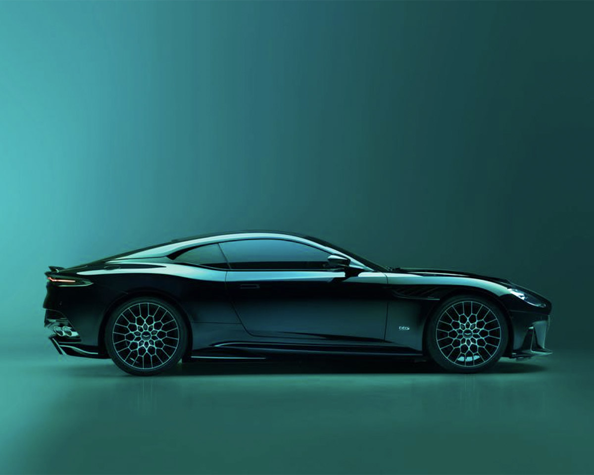Aston Martin DBS 770 Ultimate is a V12 Cruiser that Bids Farewell to the Current-generation DBS