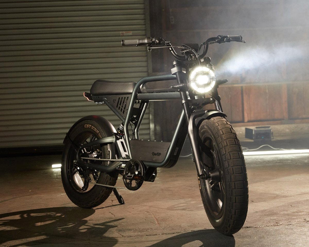 Revv 1 is a Performance-minded Moped-style E-bike