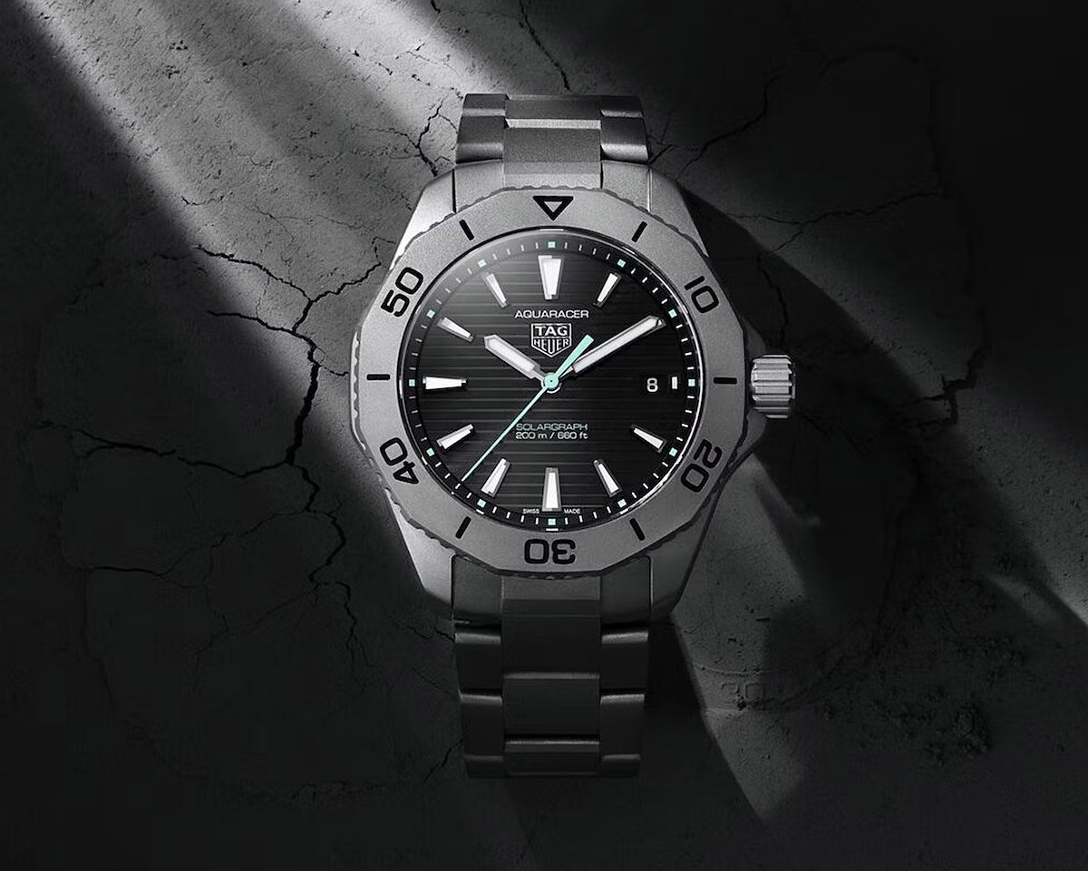 TAG Heuer’s Aquaracer Solargraph has a New Titanium Case & Bracelet