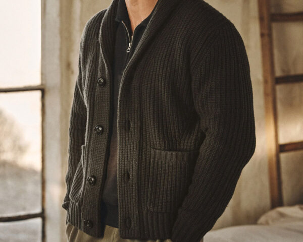 9 Best Men’s Cashmere Sweaters: Luxe Fabric for Every Budget