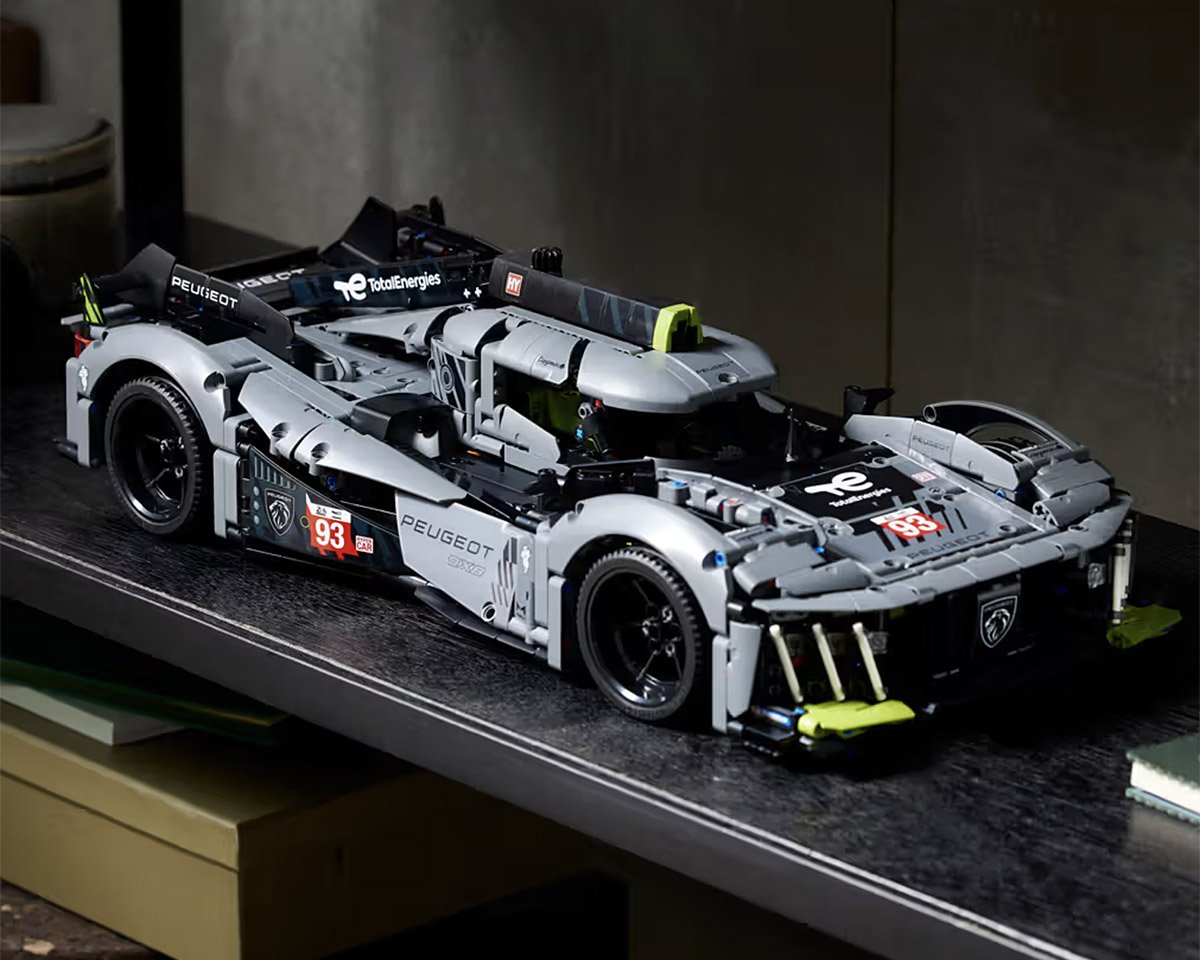 LEGO Technic Introduces the PEUGEOT 9X8 24H Le Mans Hybrid Hypercar