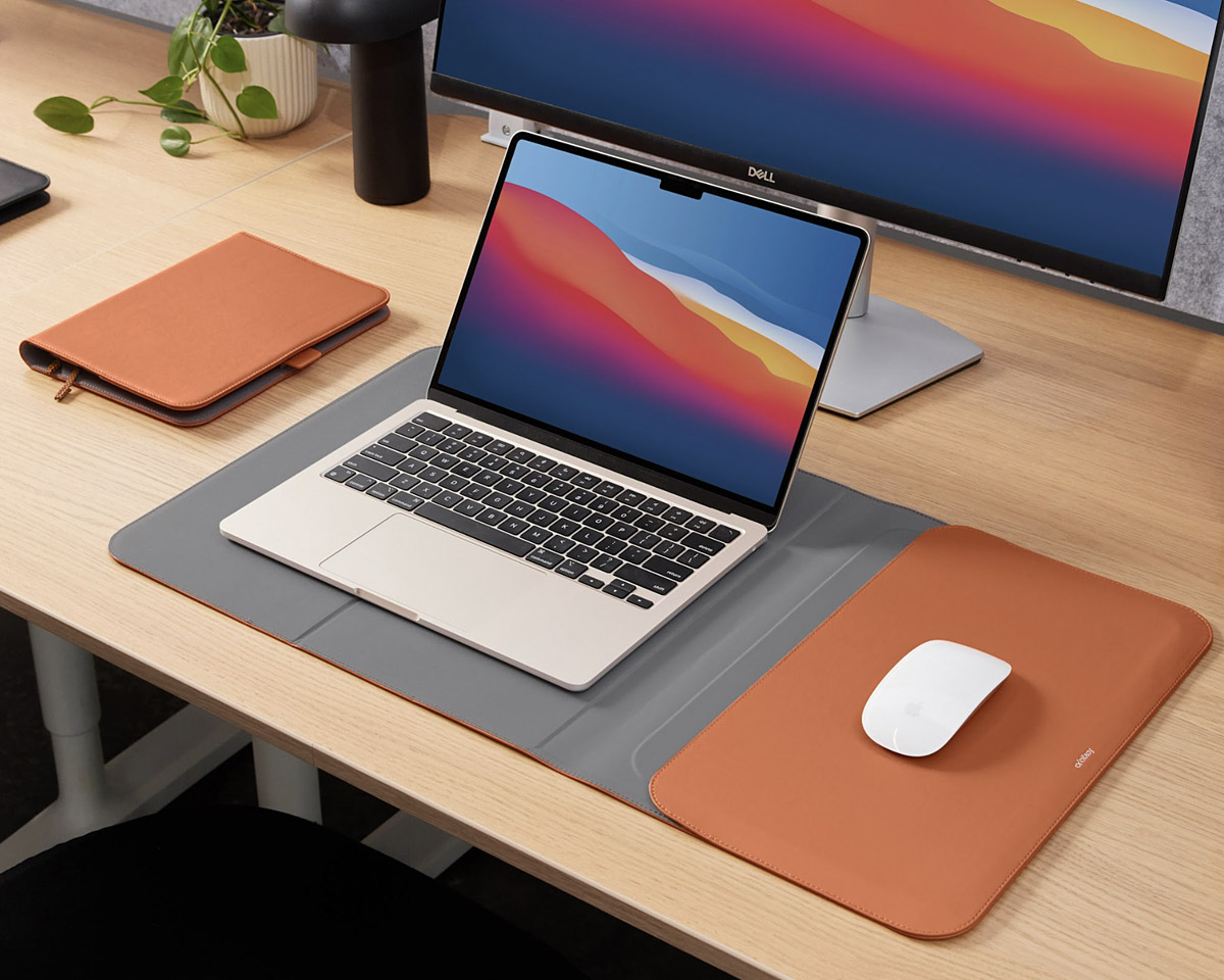 The Hybrid Work Duo Laptop Sleeve and Compendium Keep Everything Organized and Tidy