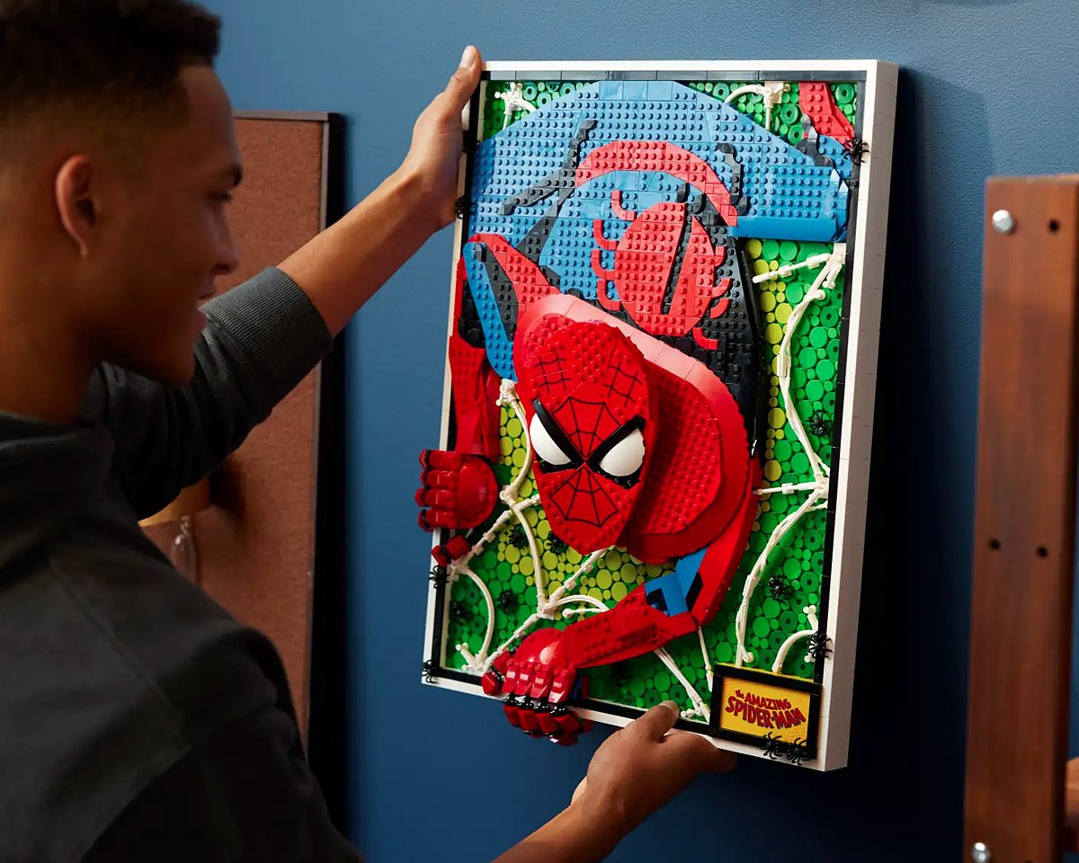 Bring Spider-Man to Life with this Unique 3-D LEGO Art Piece