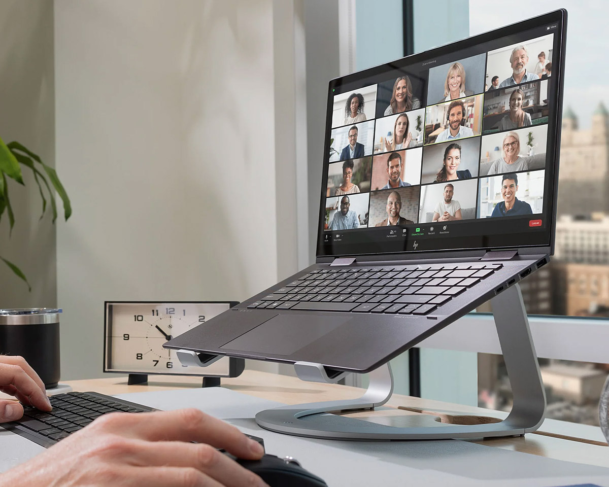 Curve SE Elegantly Elevates Your Laptop Screen to Eye Level