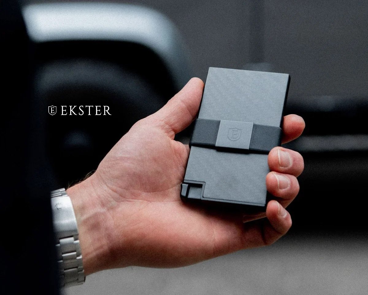 The 13 Best Wallet Brands For Men in 2023