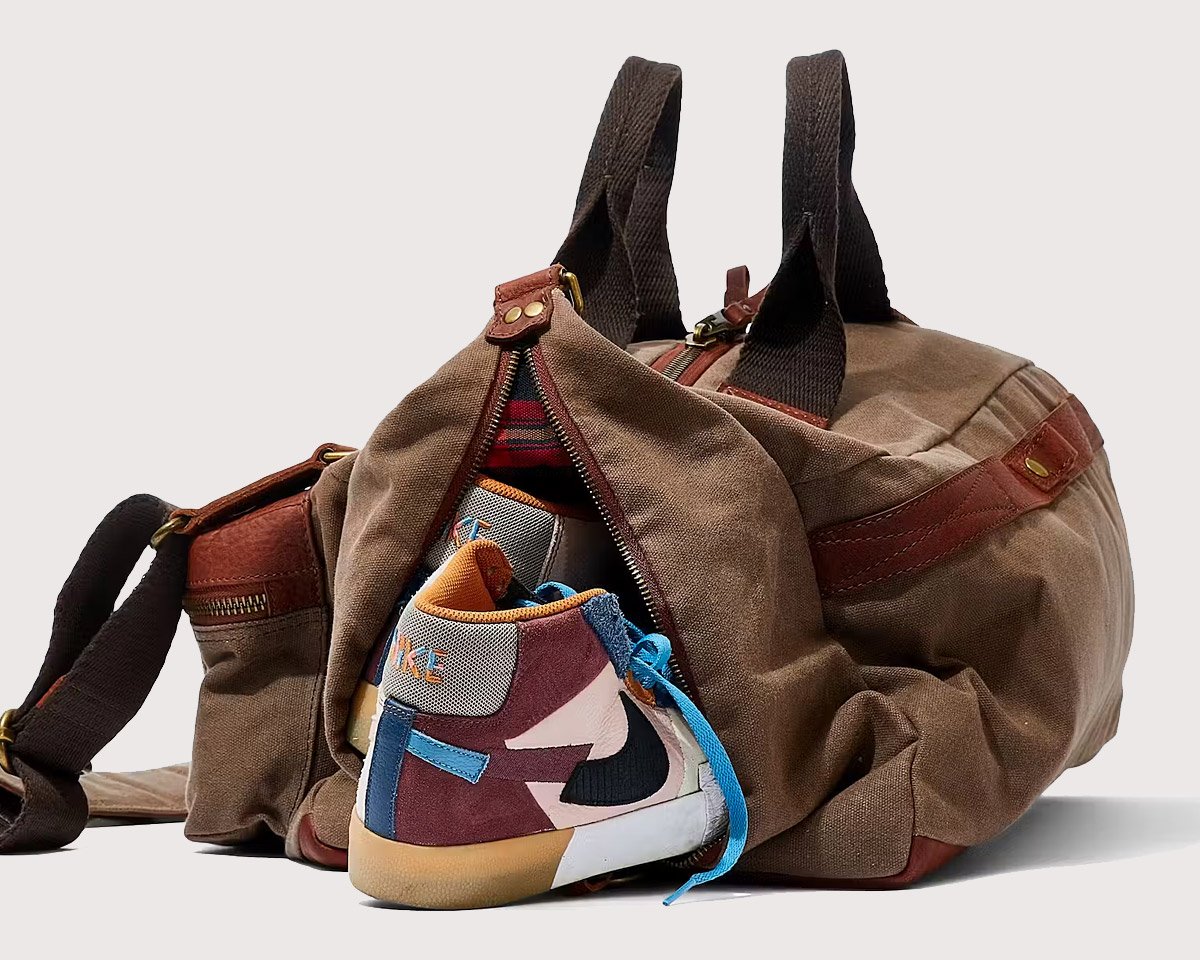 This Handsome Canvas & Leather Weekender Duffel Bag Will Handle Any 3-day Adventure