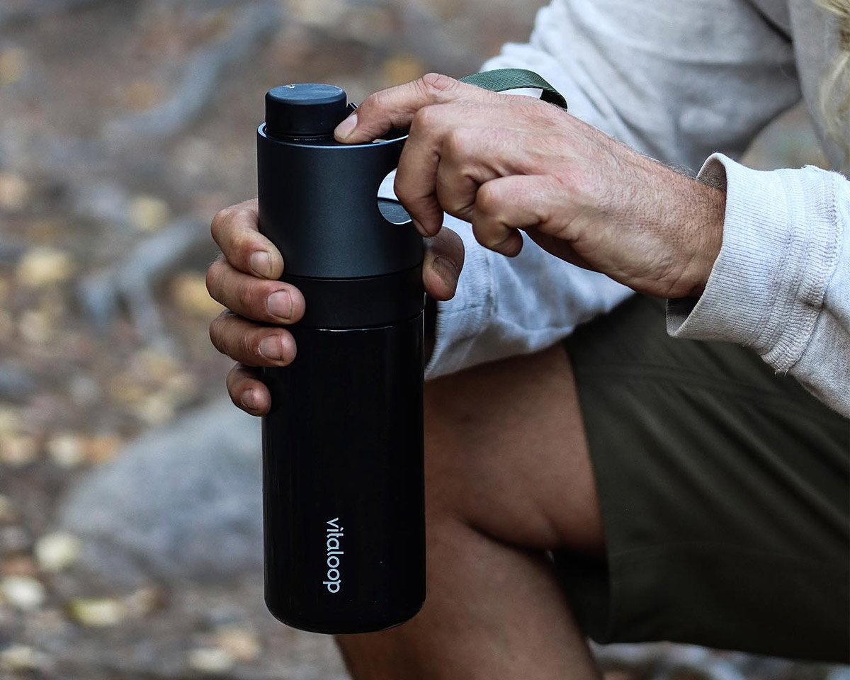 Vitaloop is a Water Filtration Bottle that Gives you Clean Water with the Push of a Button