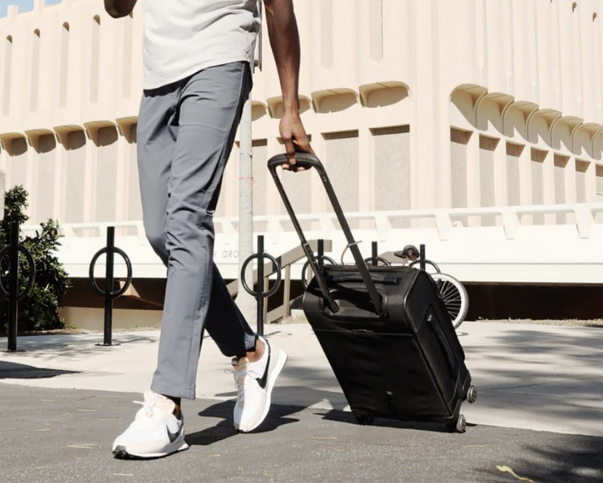 8 Best Men’s Travel Pants for Comfort & Accessibility