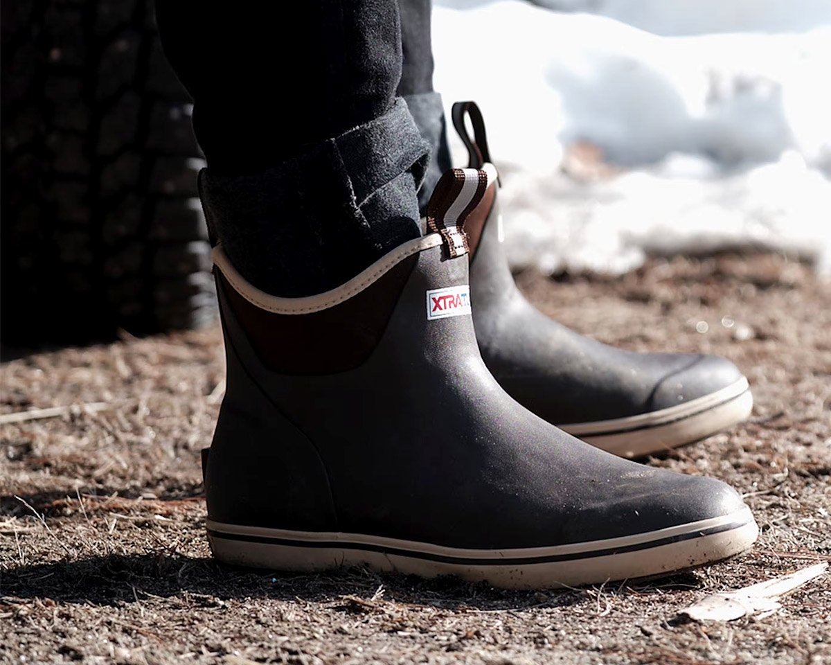 11 Best Men's Rubber Boots for Rain & Mud Protection in 2024